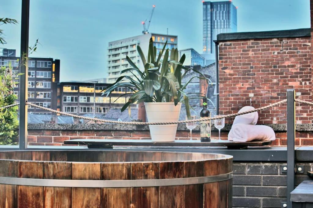 Hammock Heights! Hot Tub,Private Garage,Citycentre Manchester Extérieur photo